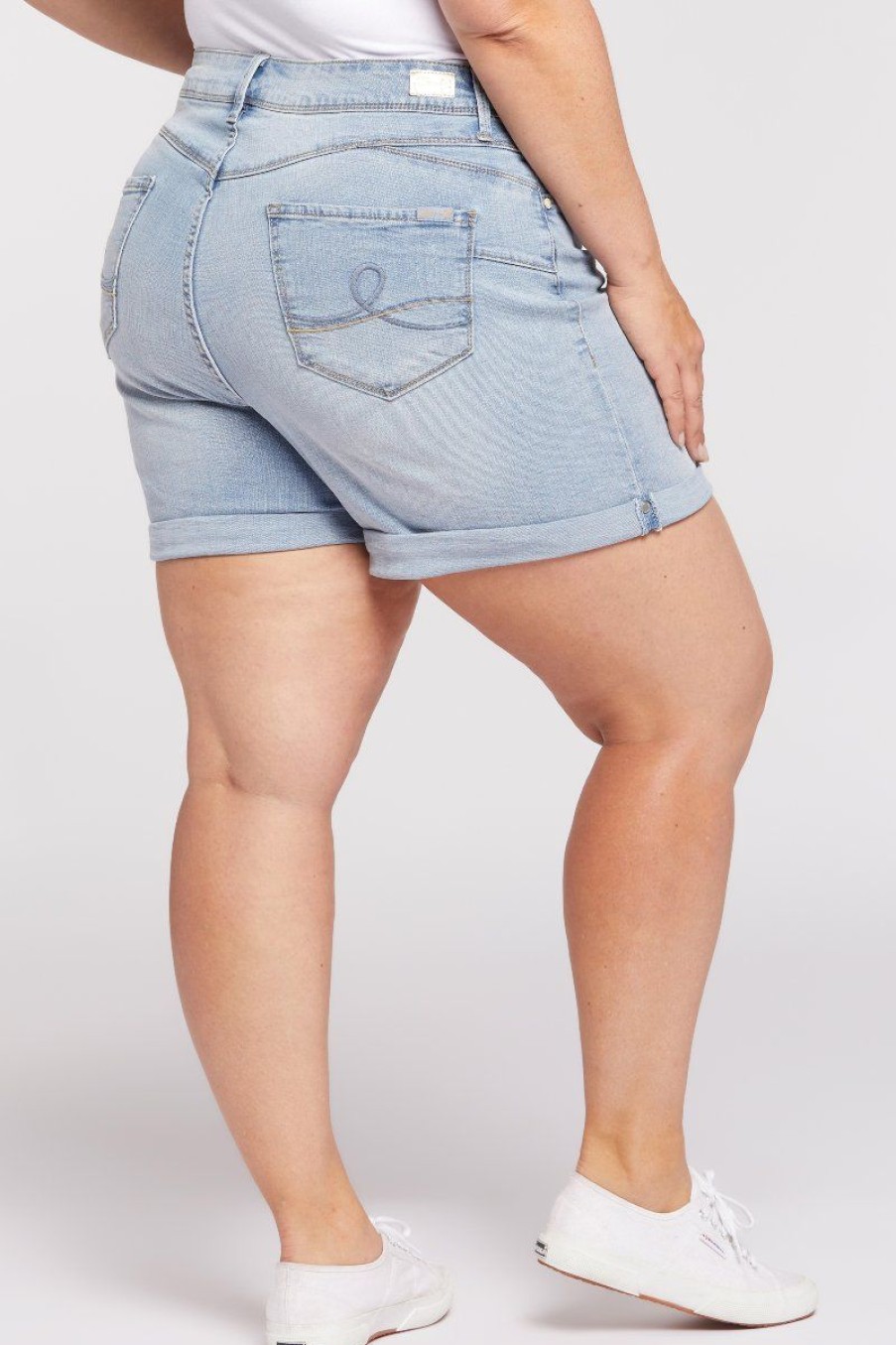 Women Seven7 Jeans Capris & Skimmers | Booty Shaper Short Juniper